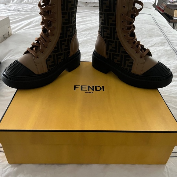 Fendi Brown and Black Combat Boots - Picture 4 of 7